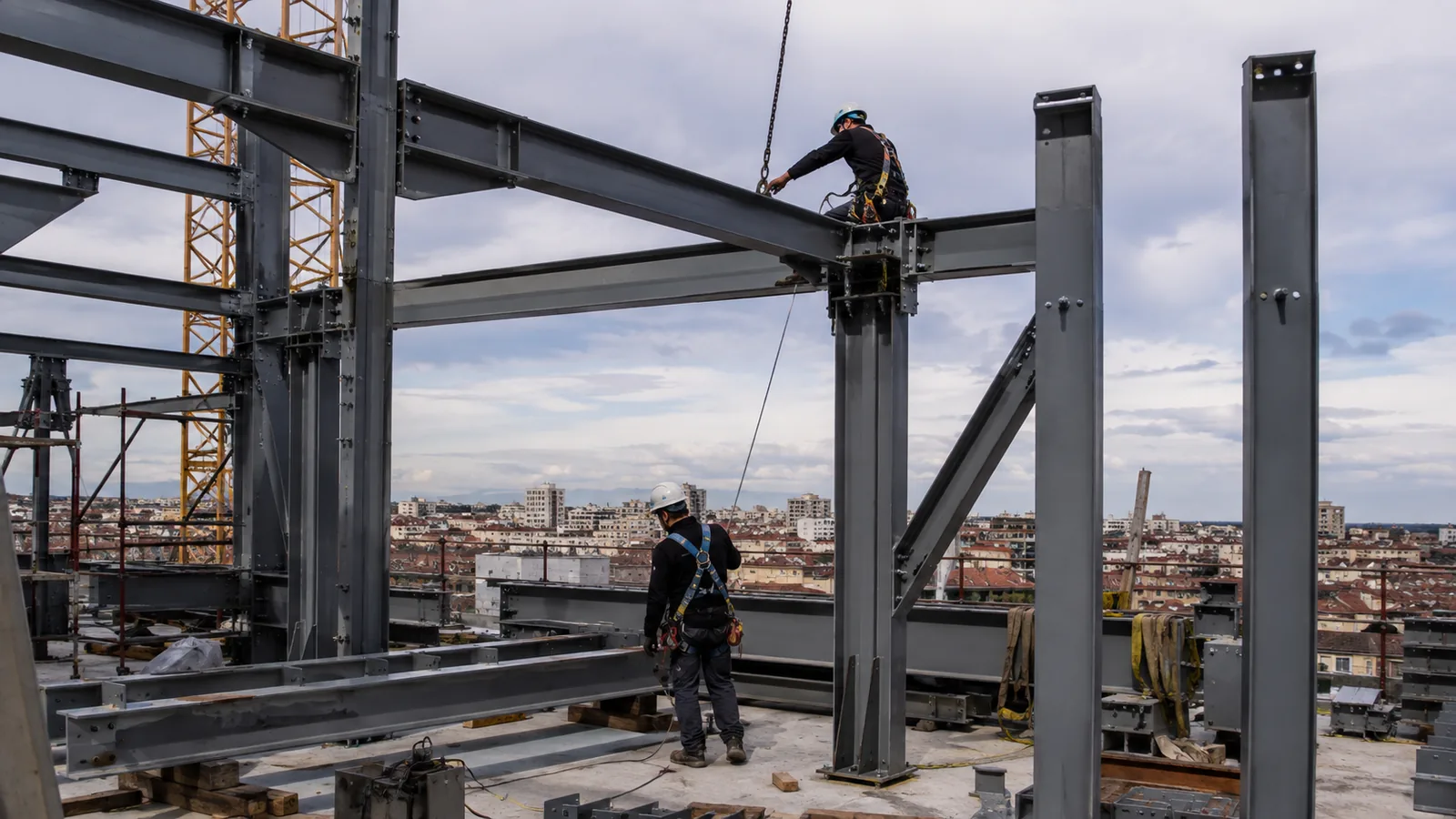Struttura metallica montata in cantiere da un'impresa subappaltatrice